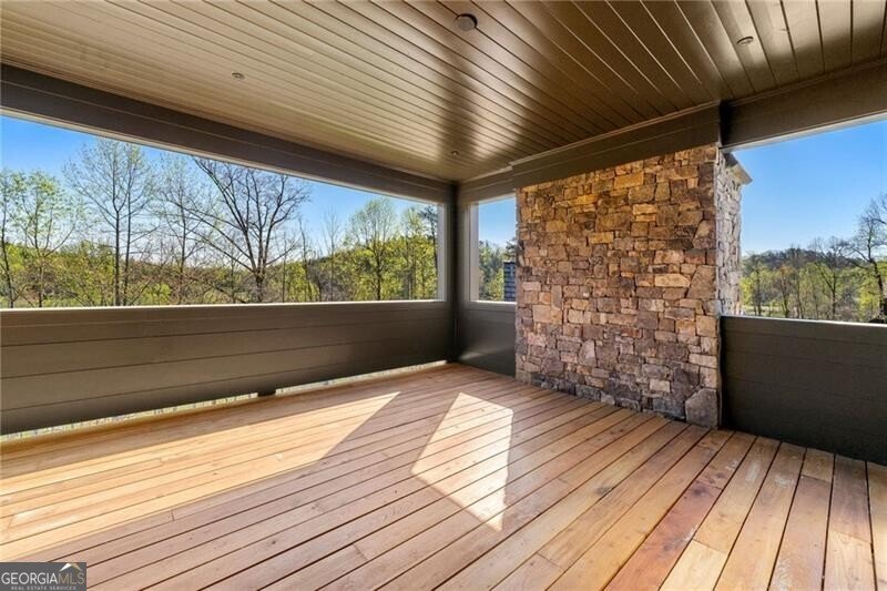 60 Cove View Lane Clarkesville - 23