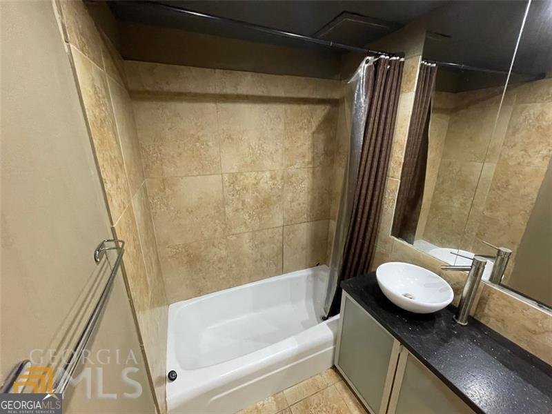 2285 Peachtree Road Atlanta - 4