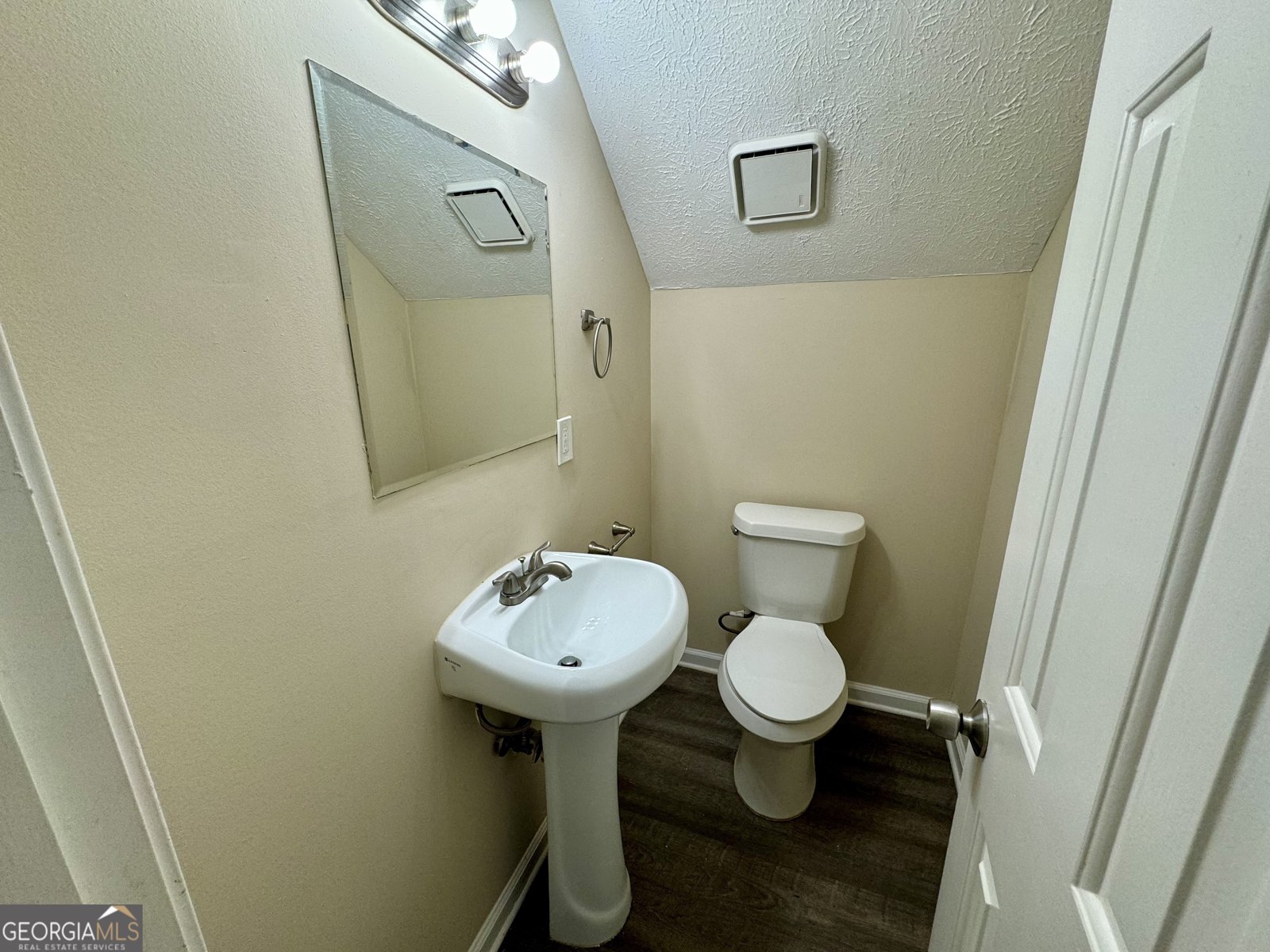6380 Phillips Place Lithonia - 5