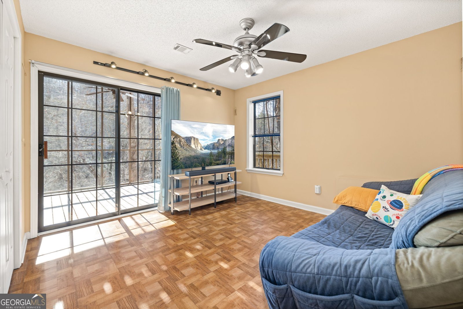 934 Golden Avenue Dahlonega - 23