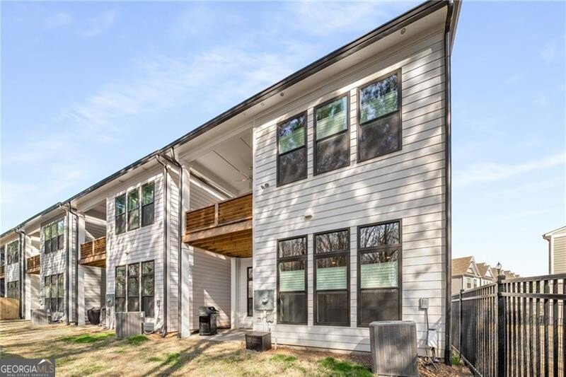 685 Stickley Oak Way Woodstock - 43