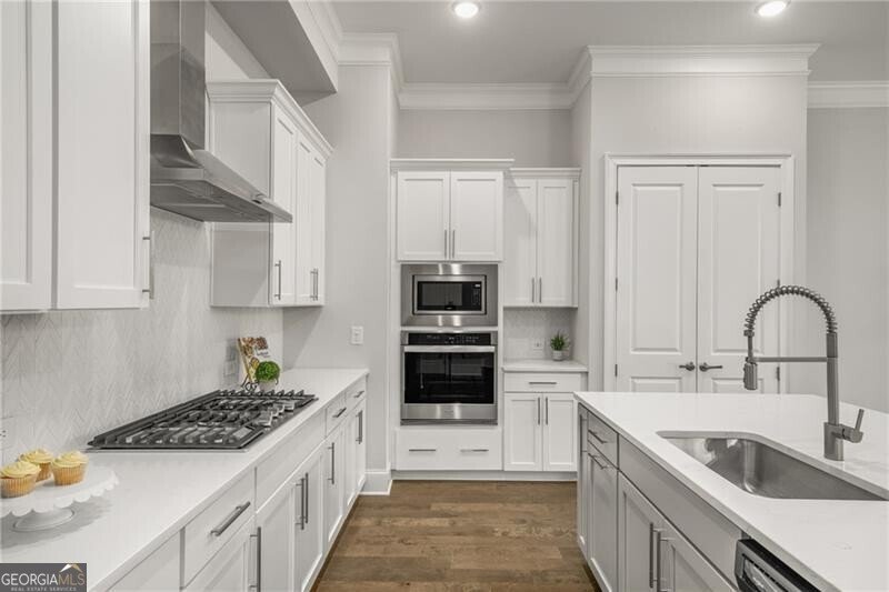 685 Stickley Oak Way Woodstock - 8