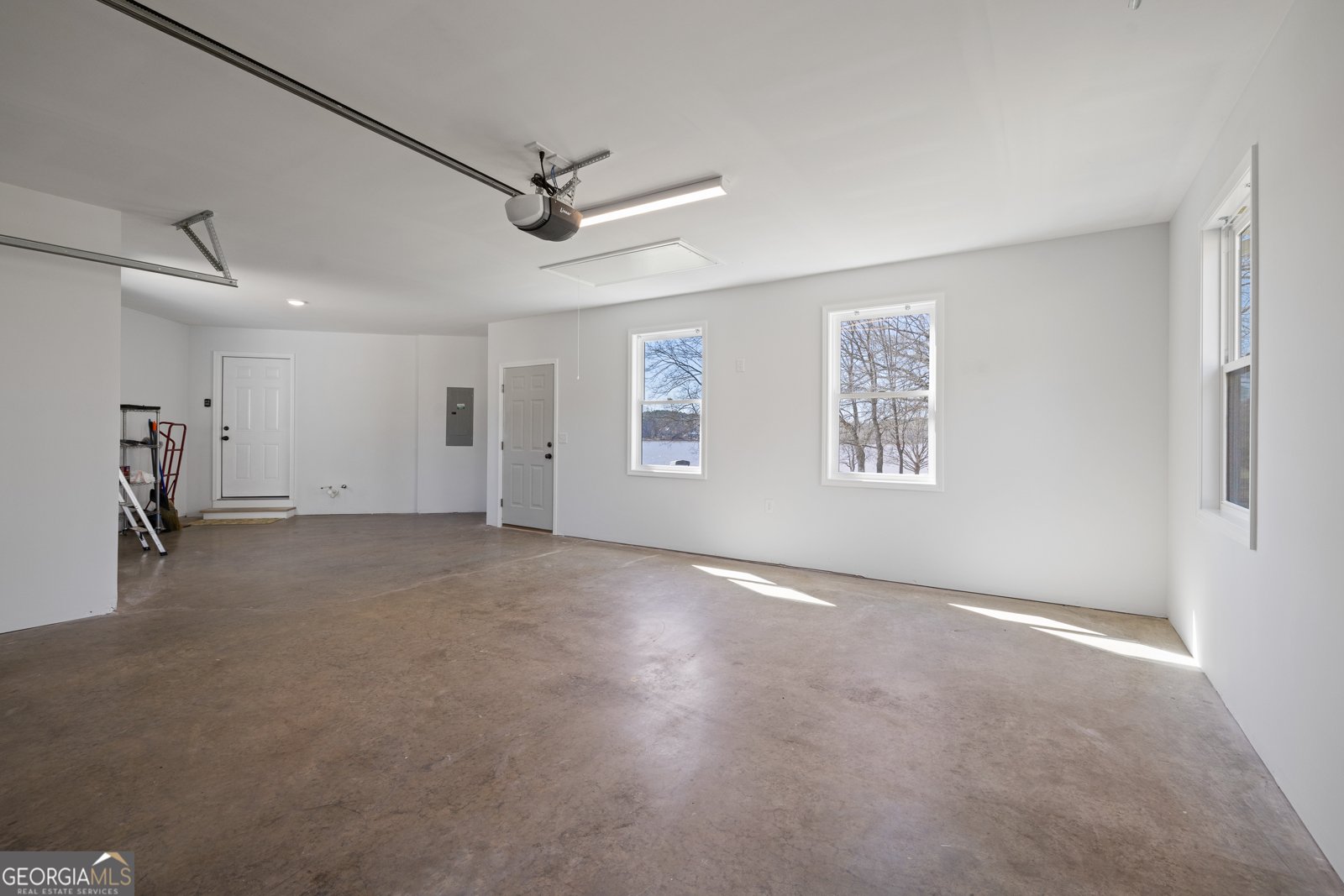 1051 Twin Rivers Road Greensboro - 52