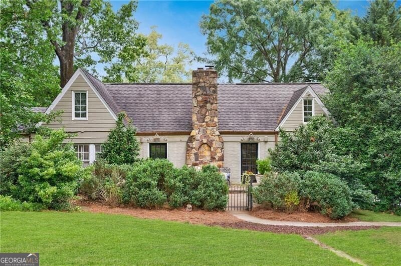 250 Lakeview Avenue Atlanta - 1