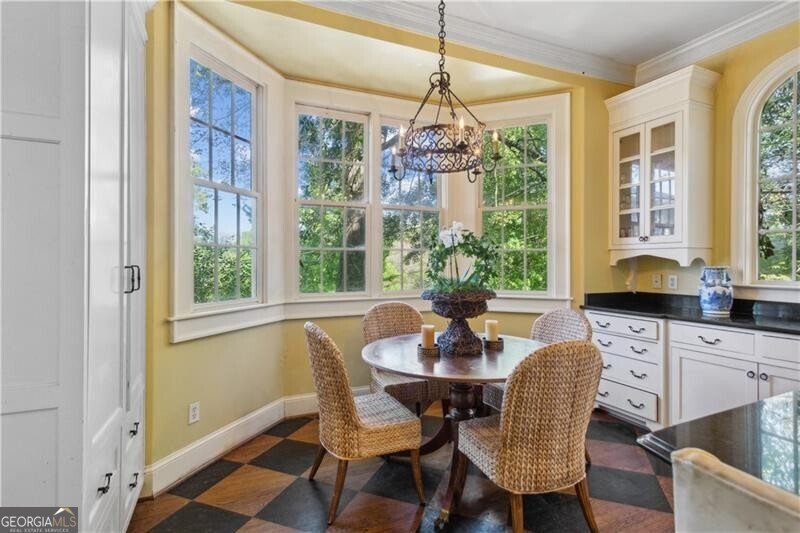 250 Lakeview Avenue Atlanta - 17