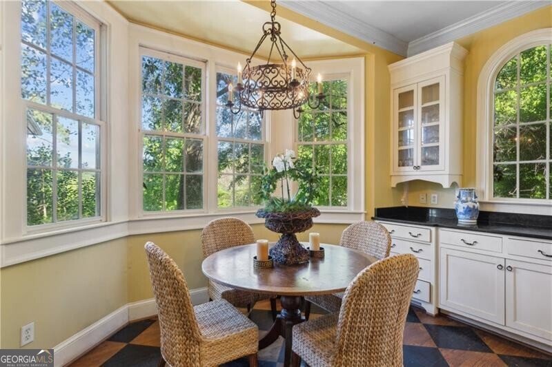 250 Lakeview Avenue Atlanta - 18