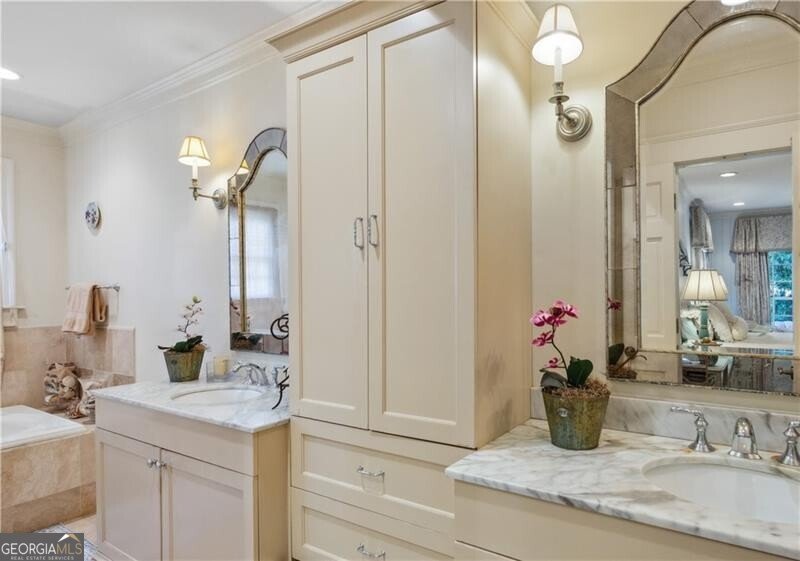 250 Lakeview Avenue Atlanta - 26