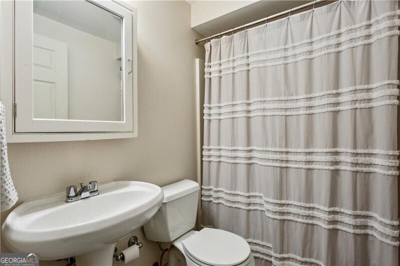 250 Lakeview Avenue Atlanta - 39