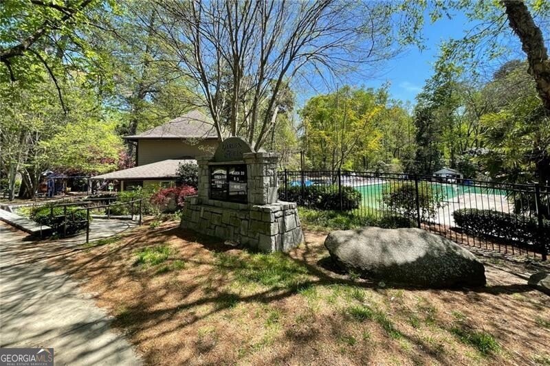 250 Lakeview Avenue Atlanta - 66