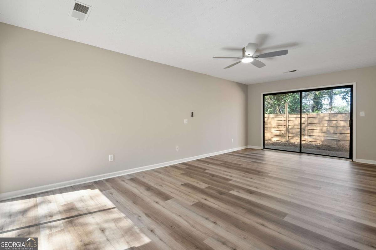 841 Lake Hollow Boulevard Marietta - 15