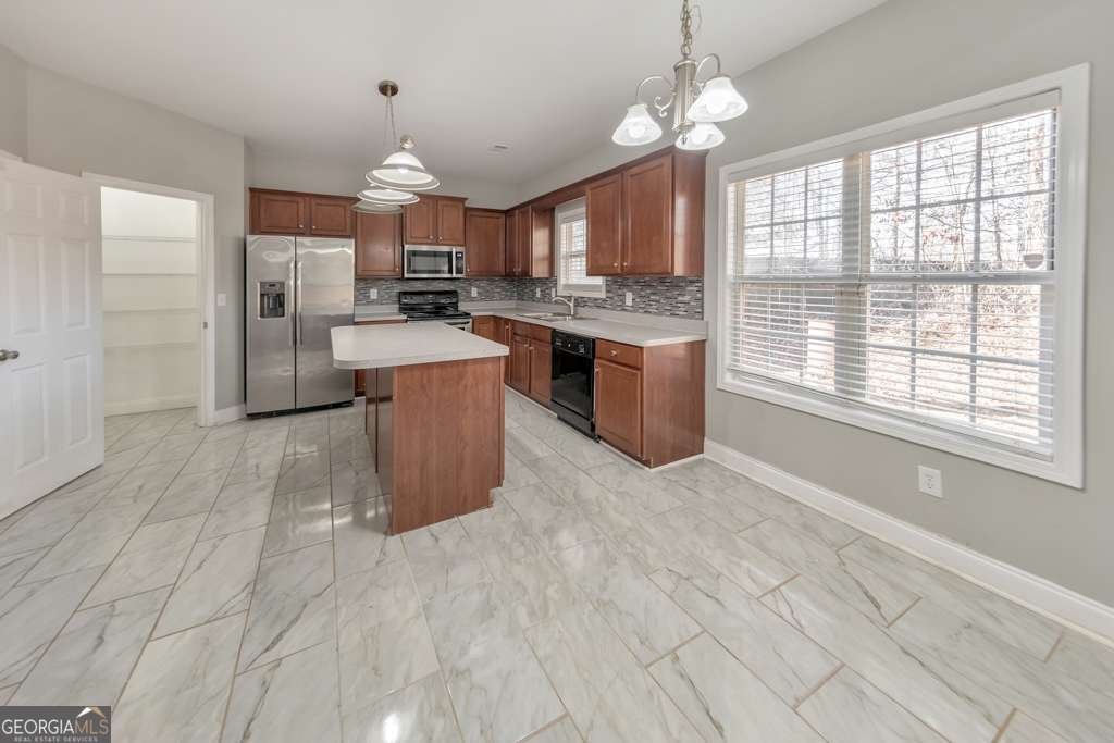 8270 Mossybrook Lane Douglasville - 23