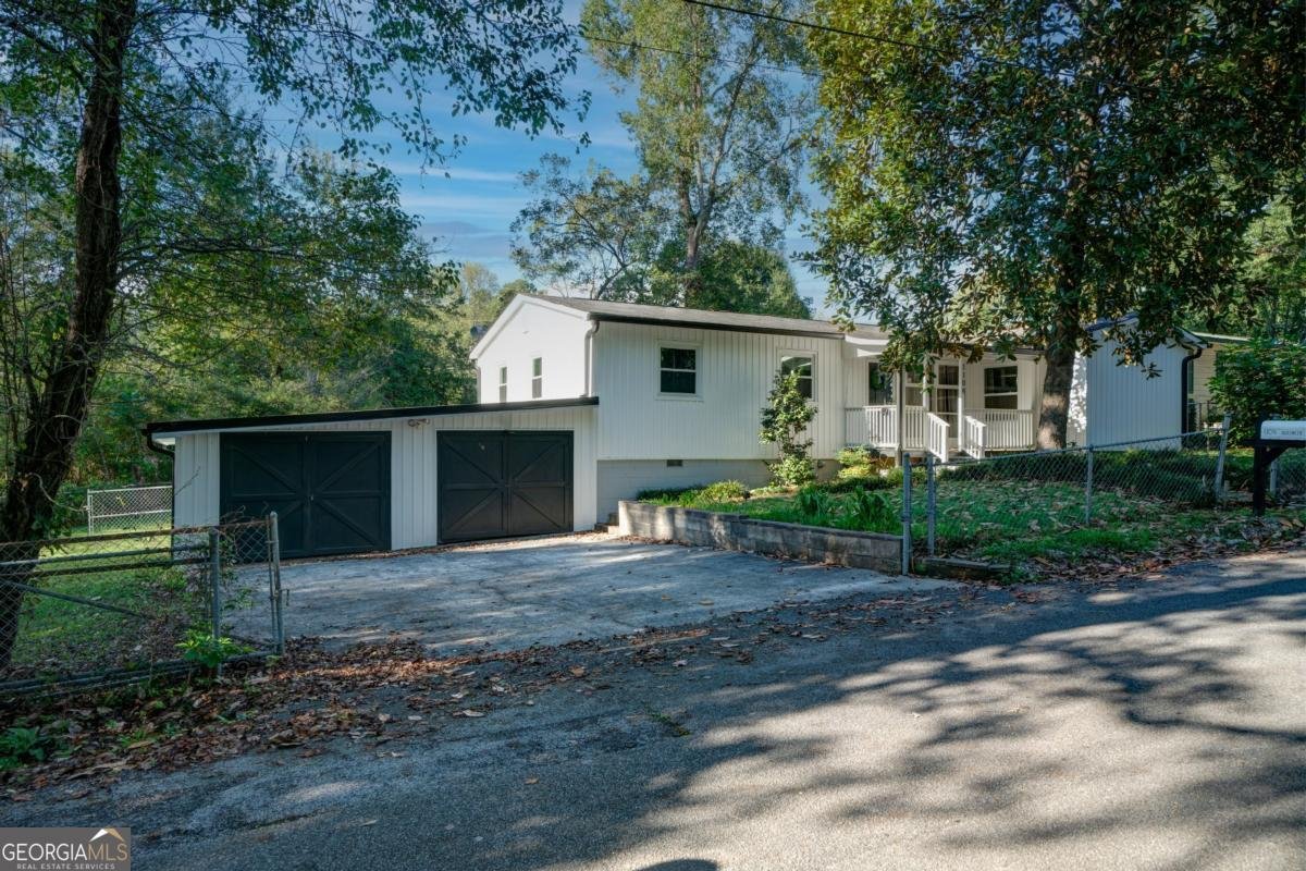 1104 Magnolia Street Lafayette - 2