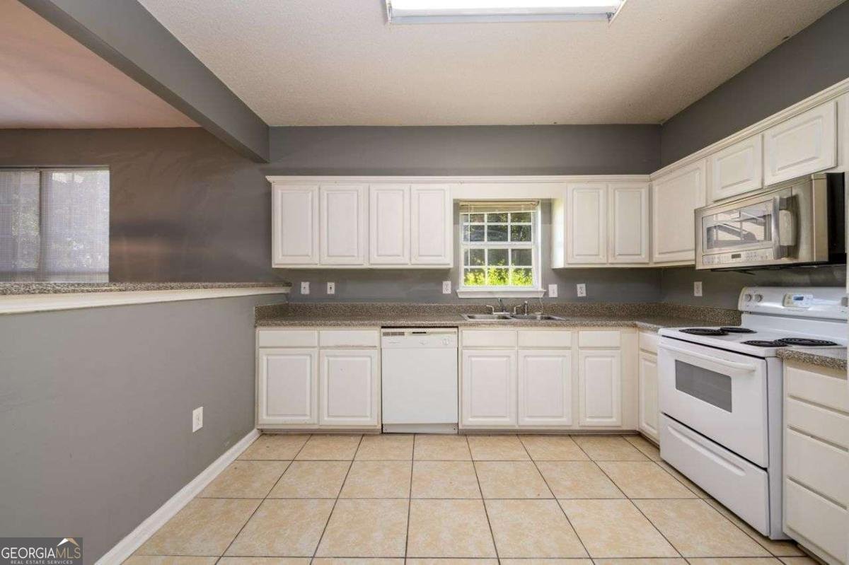 215 ODYSSEY TURN Conyers - 10