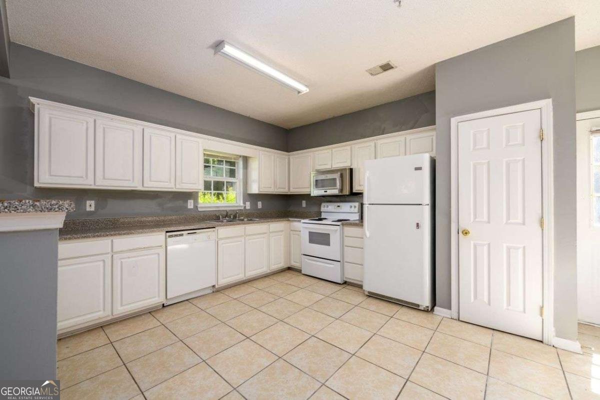 215 ODYSSEY TURN Conyers - 11