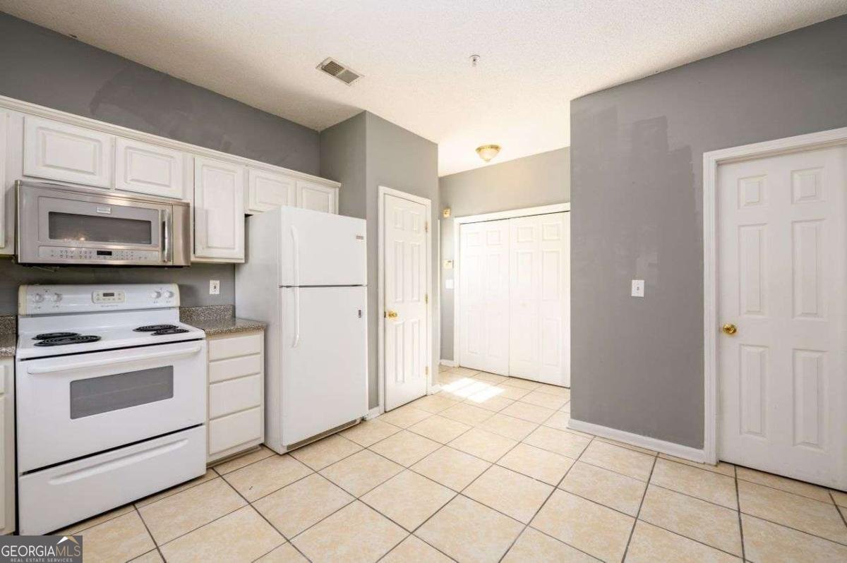 215 ODYSSEY TURN Conyers - 12
