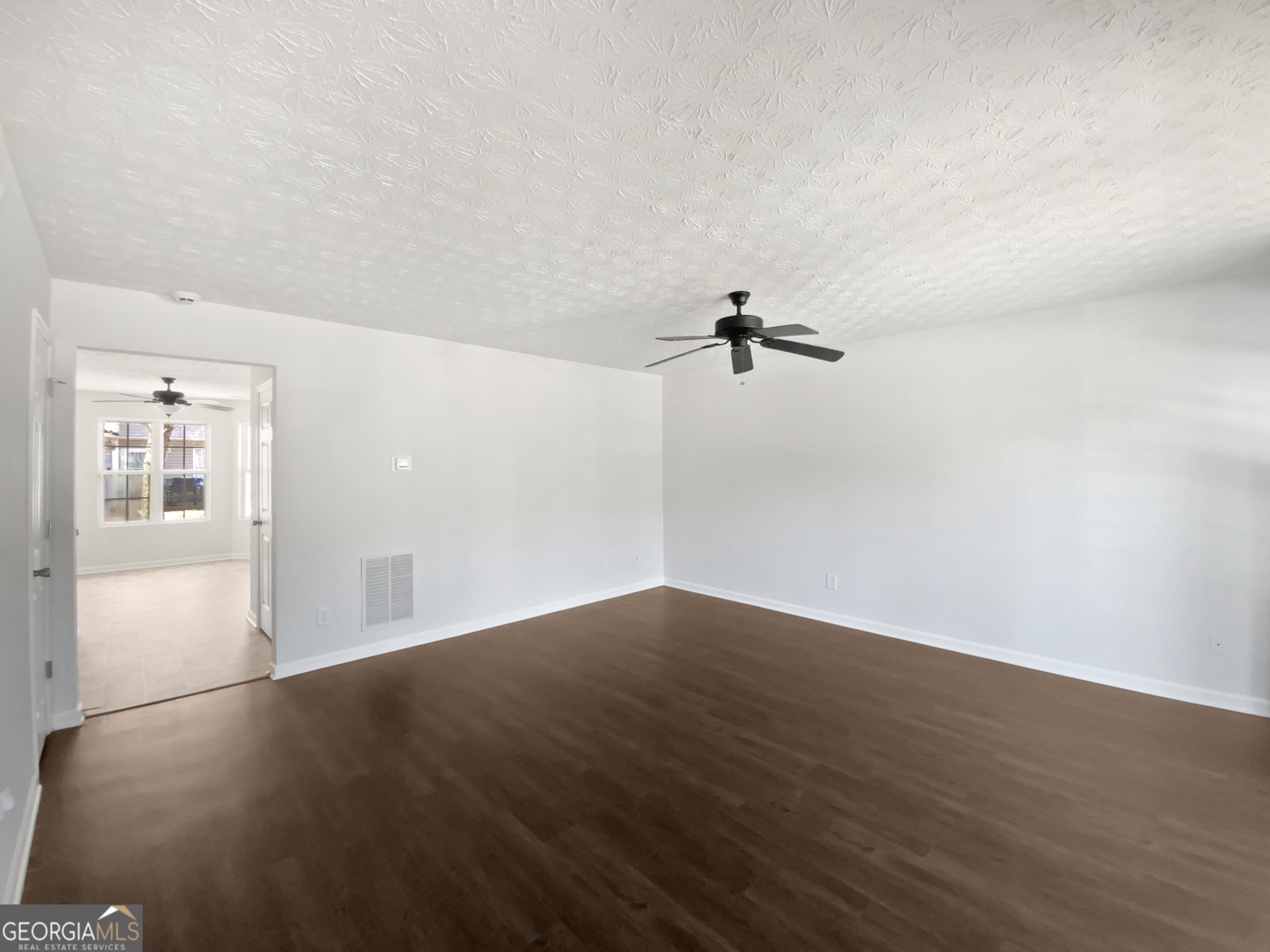 11403 South Grove Drive Hampton - 17