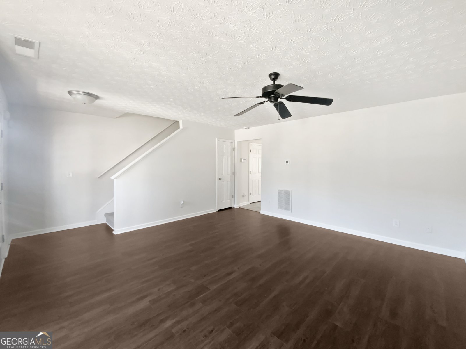 11403 South Grove Drive Hampton - 19
