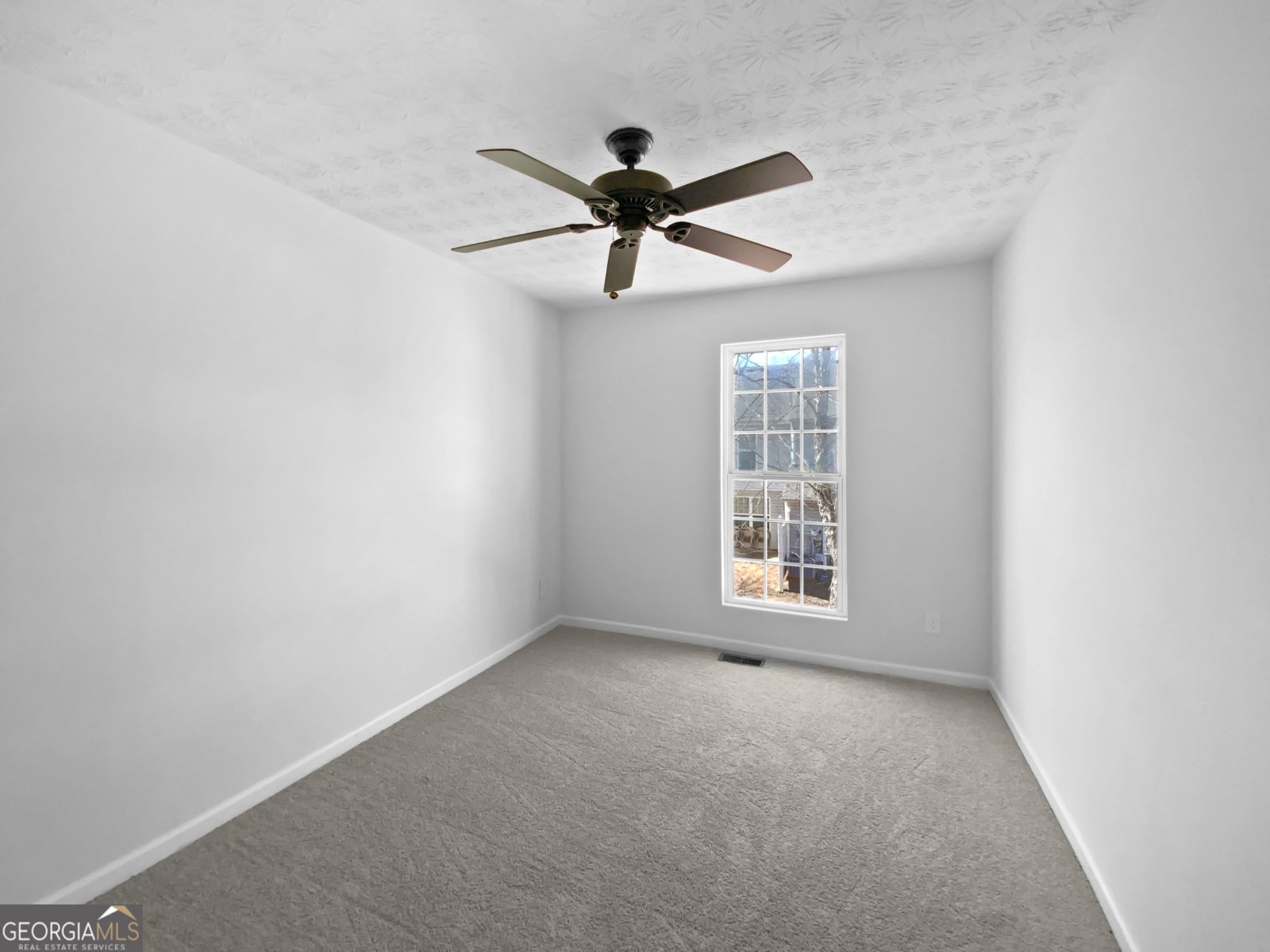11403 South Grove Drive Hampton - 20