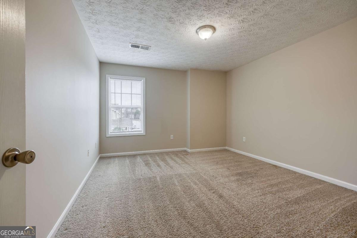 453 Tara Commons Circle Loganville - 29