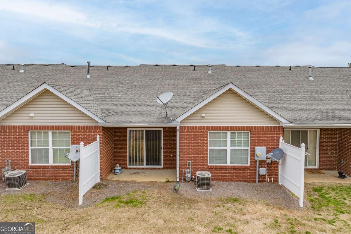 453 Tara Commons Circle Loganville - 34