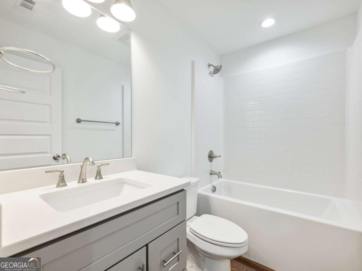 8079 Beachwood Drive Murrayville - 14