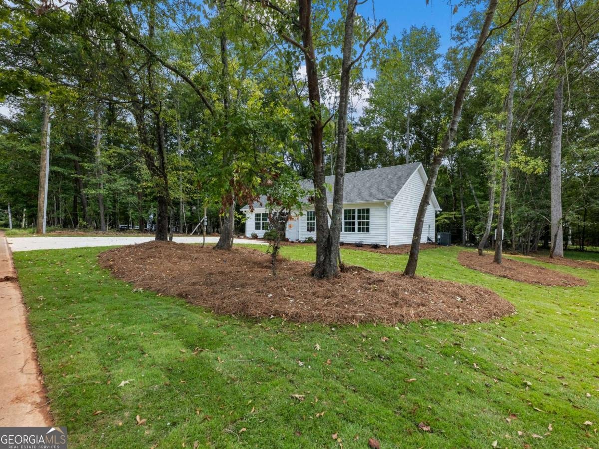 8079 Beachwood Drive Murrayville - 21