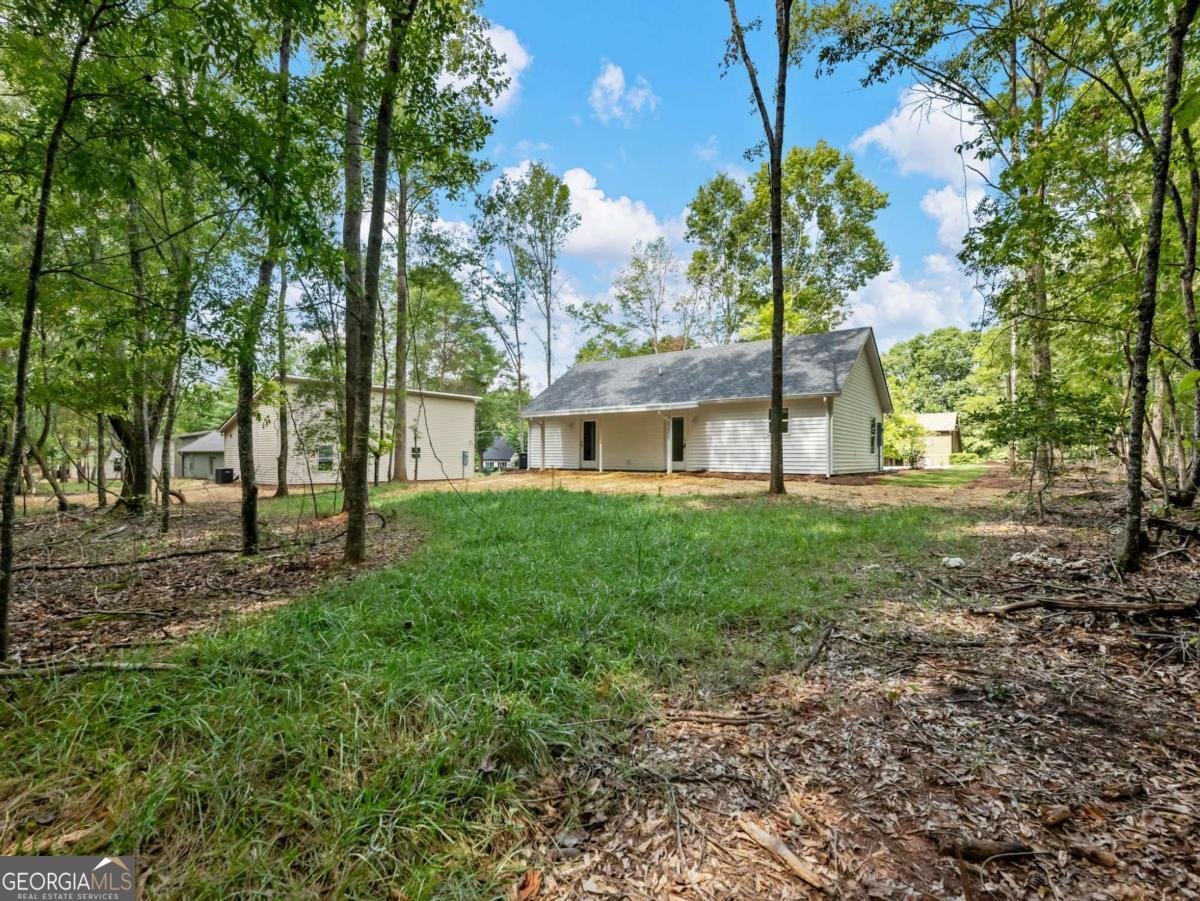 8079 Beachwood Drive Murrayville - 27
