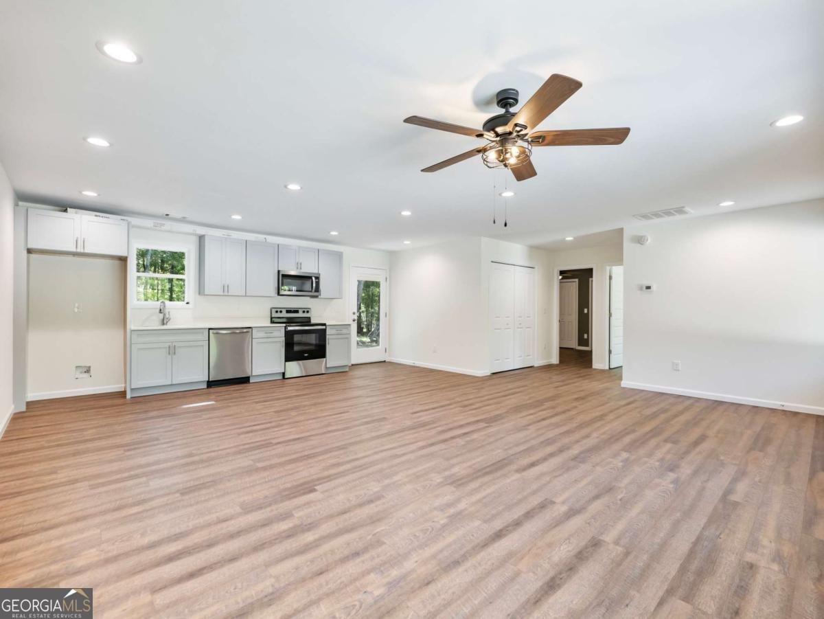 8079 Beachwood Drive Murrayville - 4
