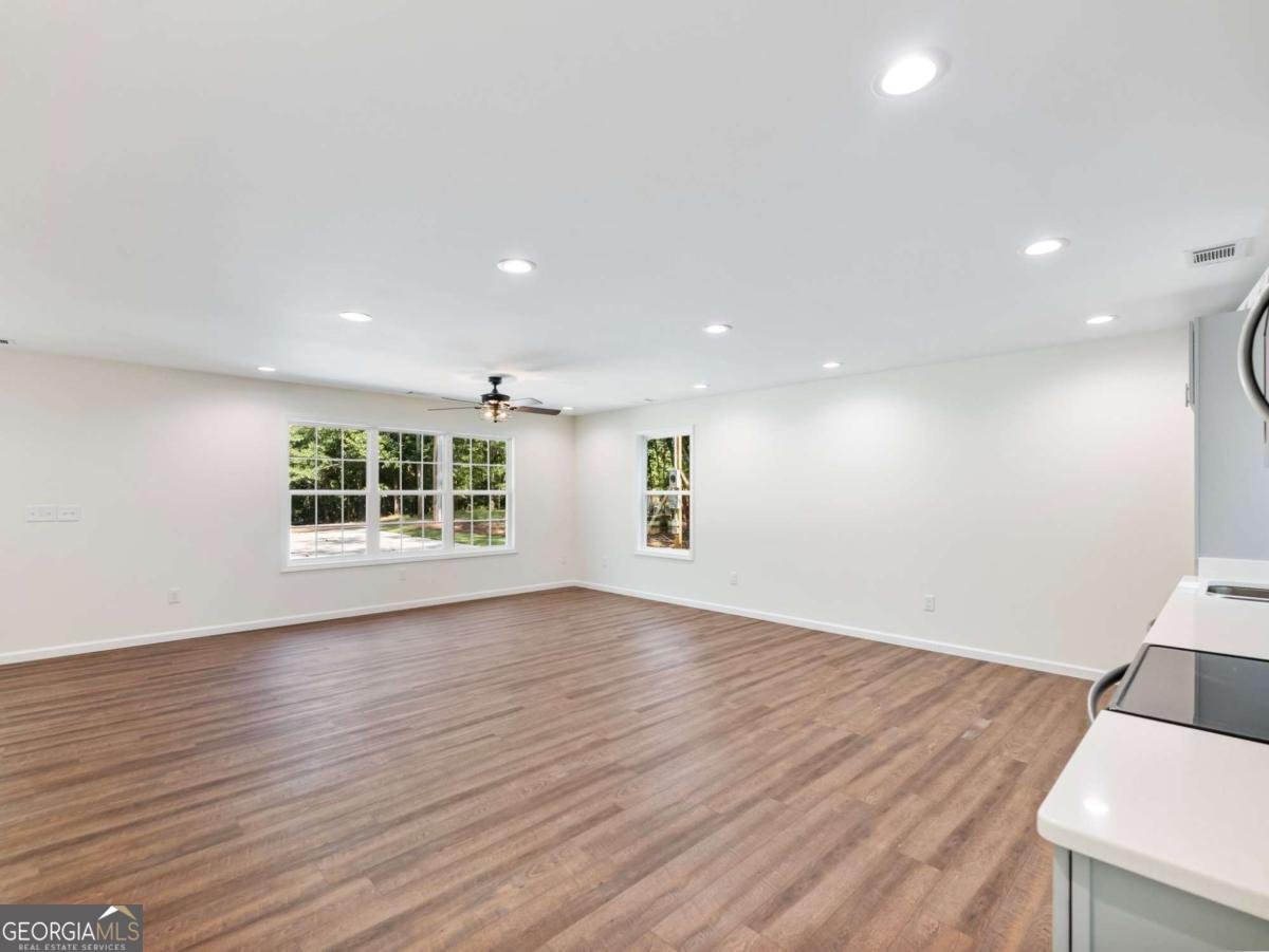 8079 Beachwood Drive Murrayville - 9