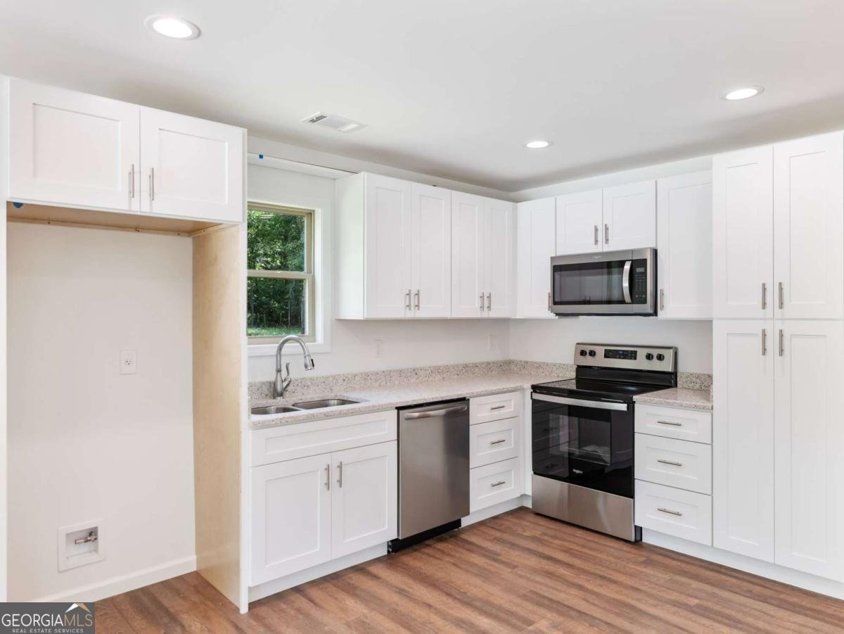 8083 Beachwood Drive Murrayville - 10