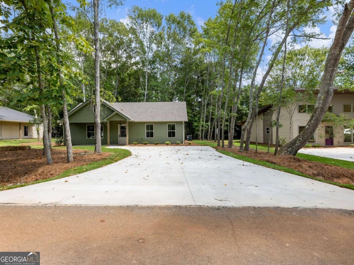 8087 Beachwood Drive Murrayville - 23