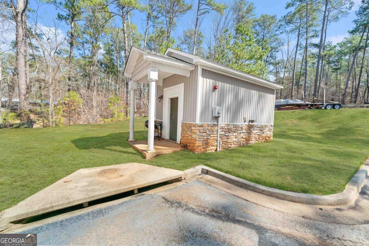 222 Sheffield Drive Sparta - 51