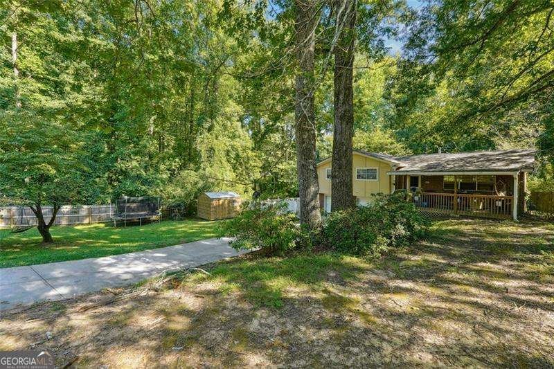6226 LULLWATER Drive Douglasville - 3