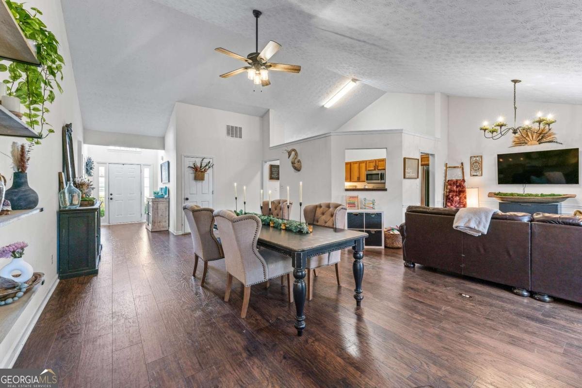 2425 Pemberton Point Buford - 11