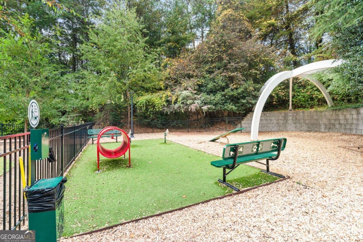 795 Hammond Drive Atlanta - 31