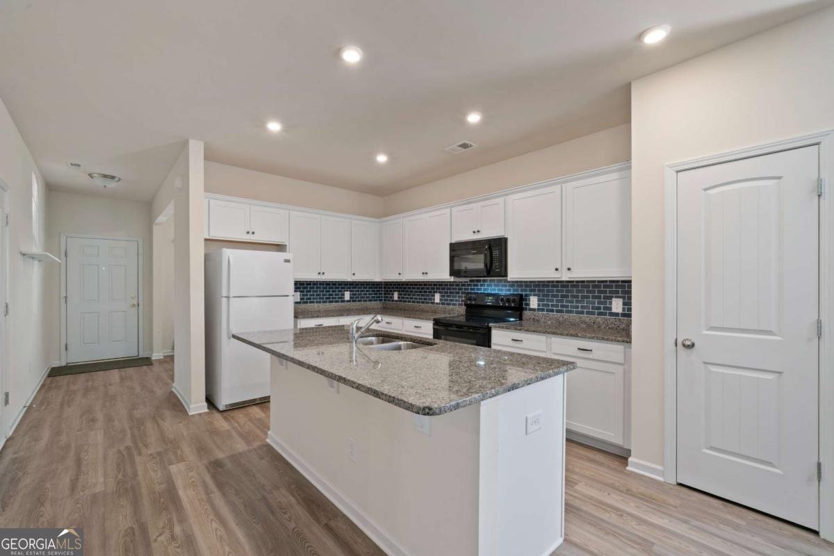 12 Applewood Drive Rome - 7