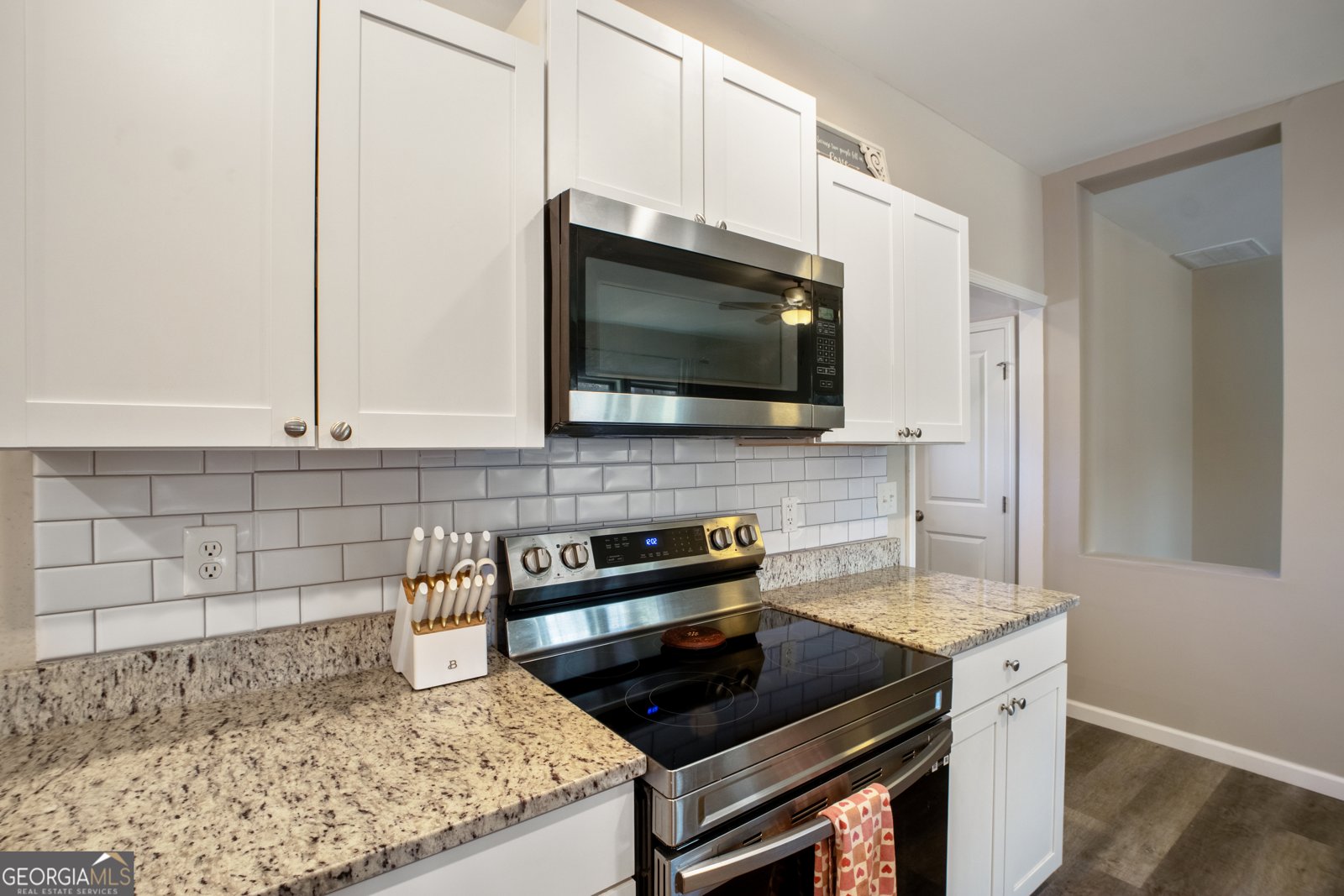 221 Cobb Drive Royston - 12