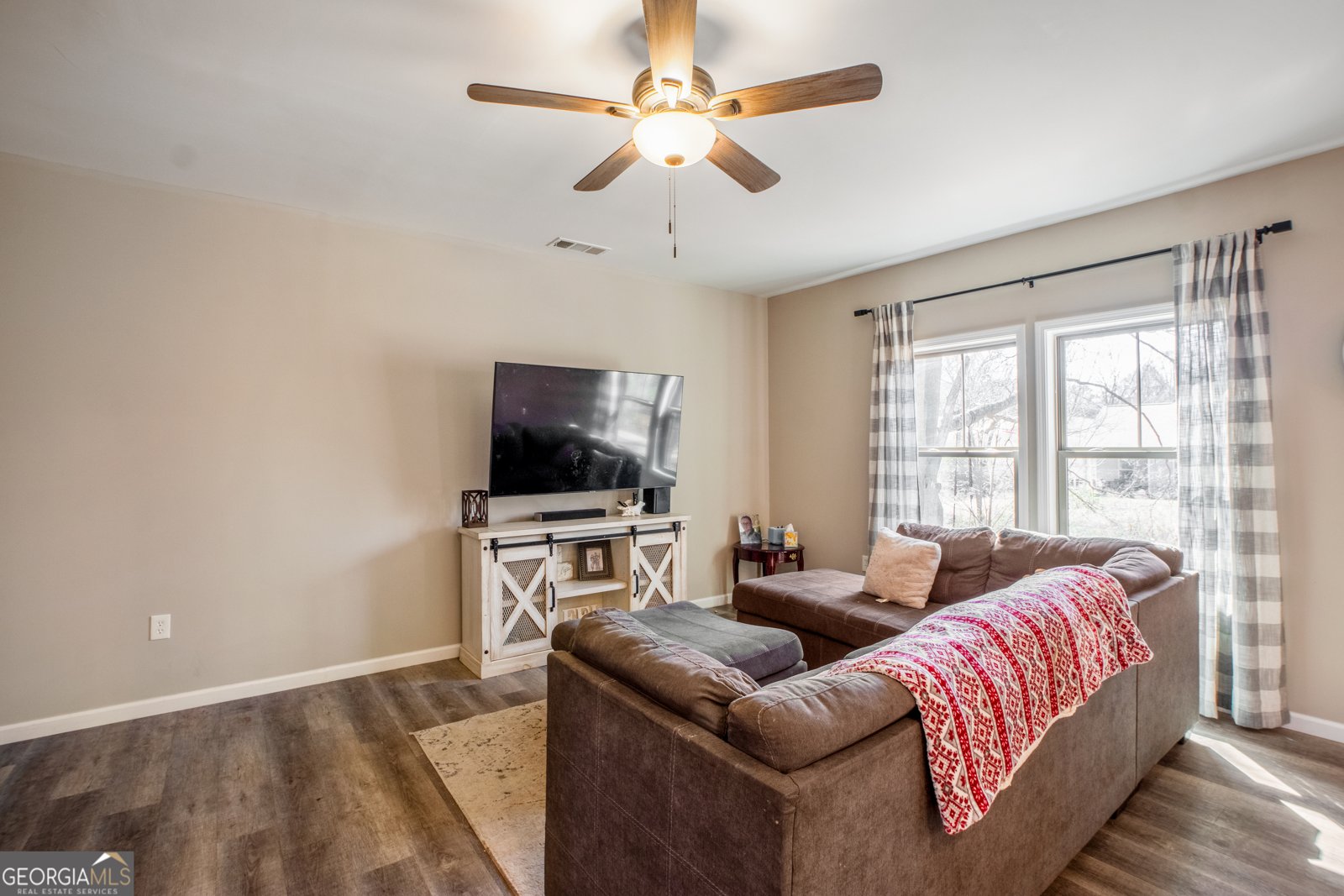 221 Cobb Drive Royston - 13