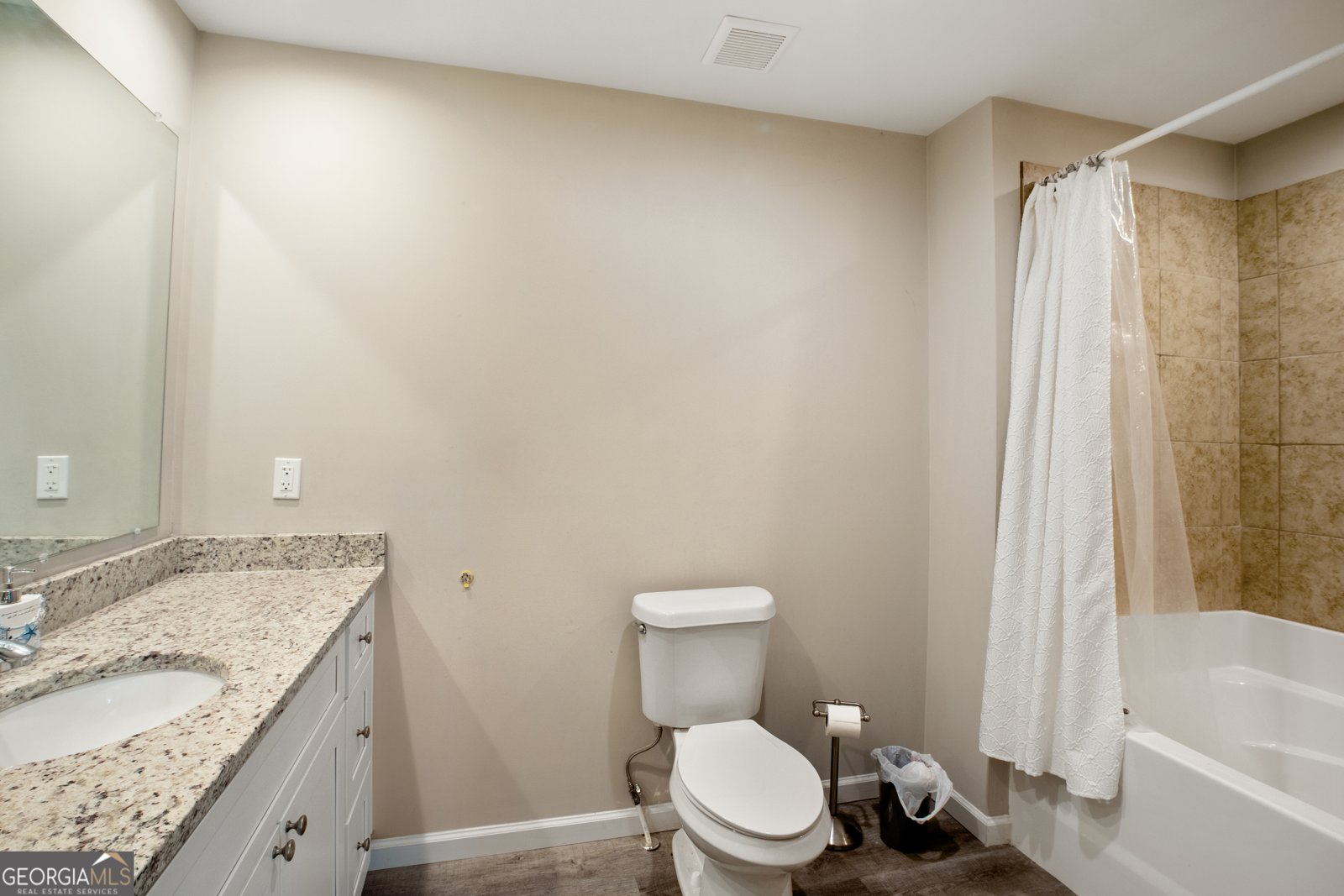 221 Cobb Drive Royston - 34