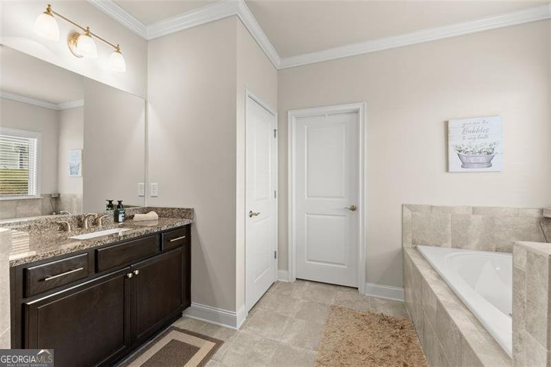 1836 HIDDEN CREEK Drive Hoschton - 26