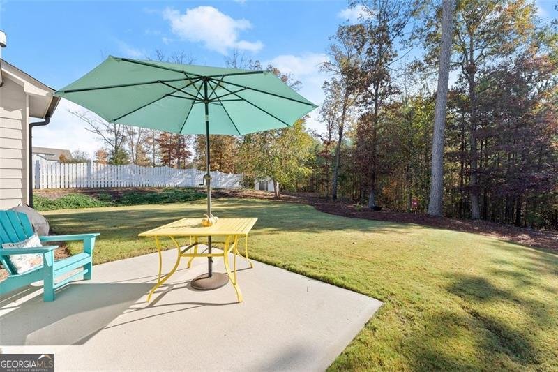 1836 HIDDEN CREEK Drive Hoschton - 32