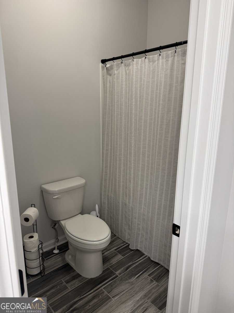 4554 Silver Oak Drive Gainesville - 22