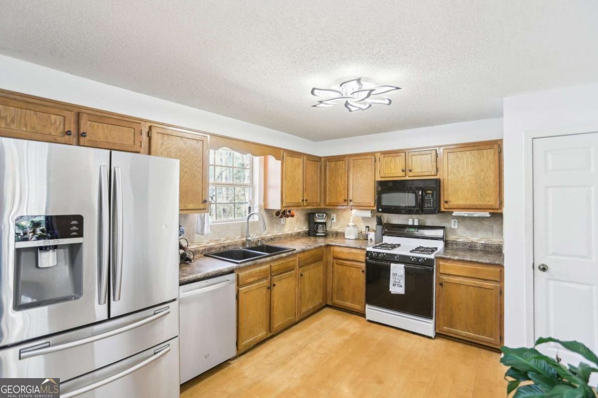 8740 JENKINS Road Winston - 8