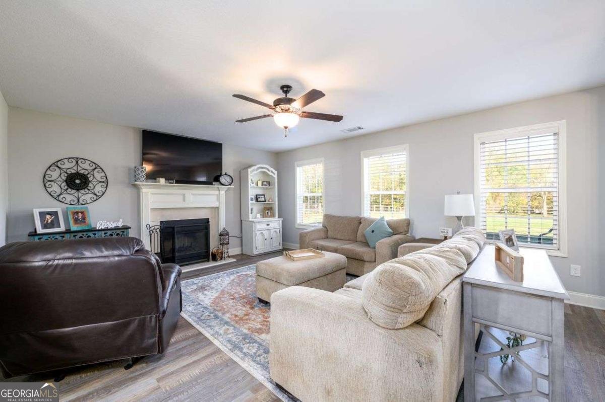 1670 Bismarck Circle Winder - 17