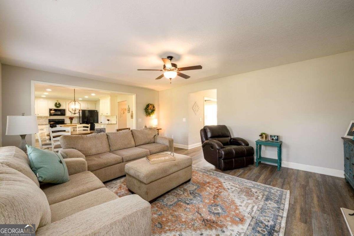 1670 Bismarck Circle Winder - 19