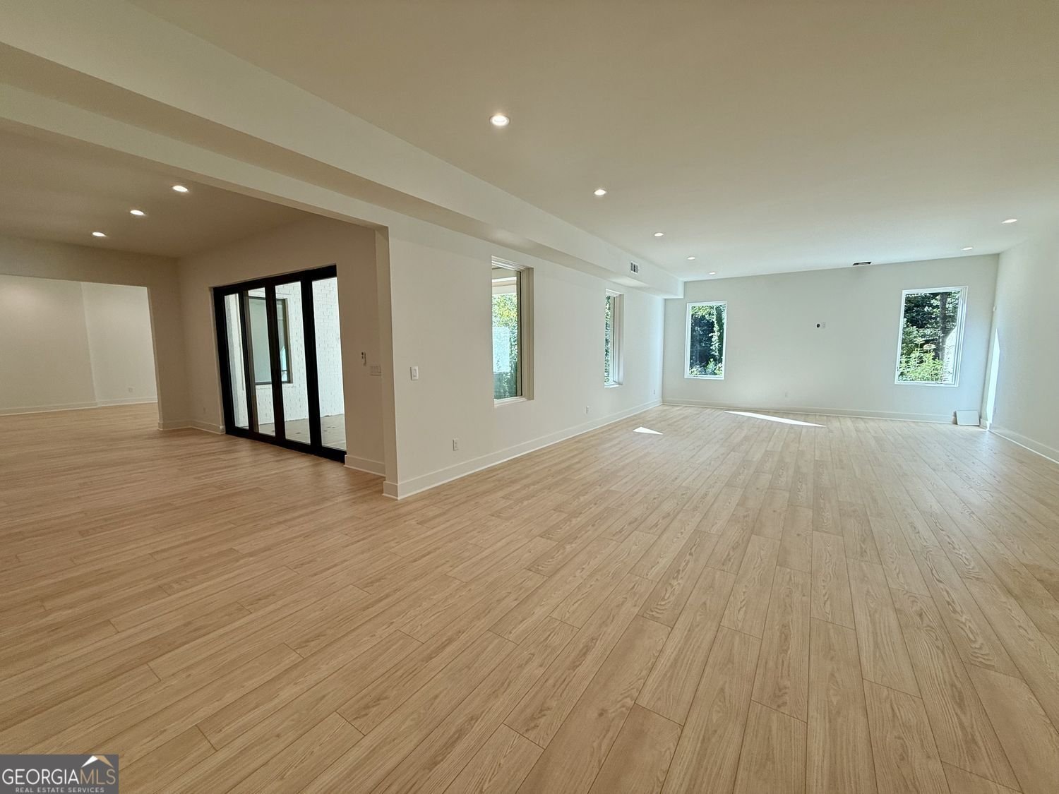 4524 Mystic Drive Sandy Springs - 77