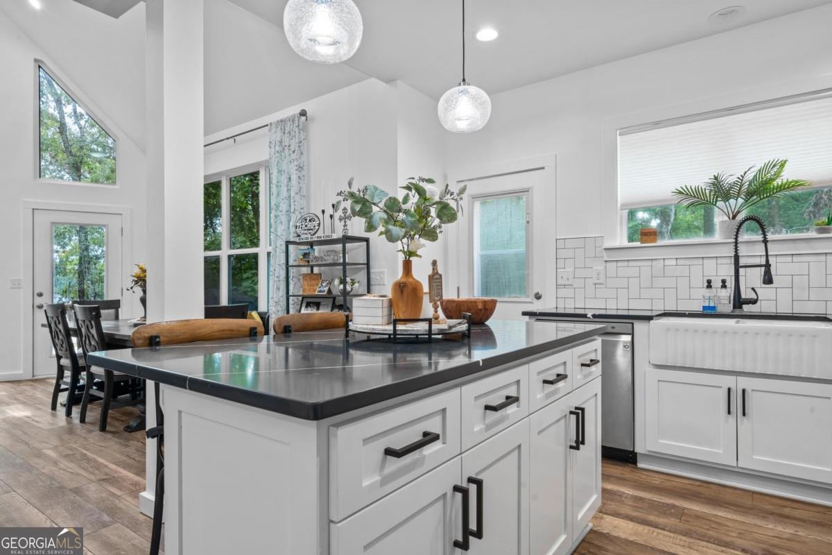 2071 Sugar Creek Trail Buckhead - 9