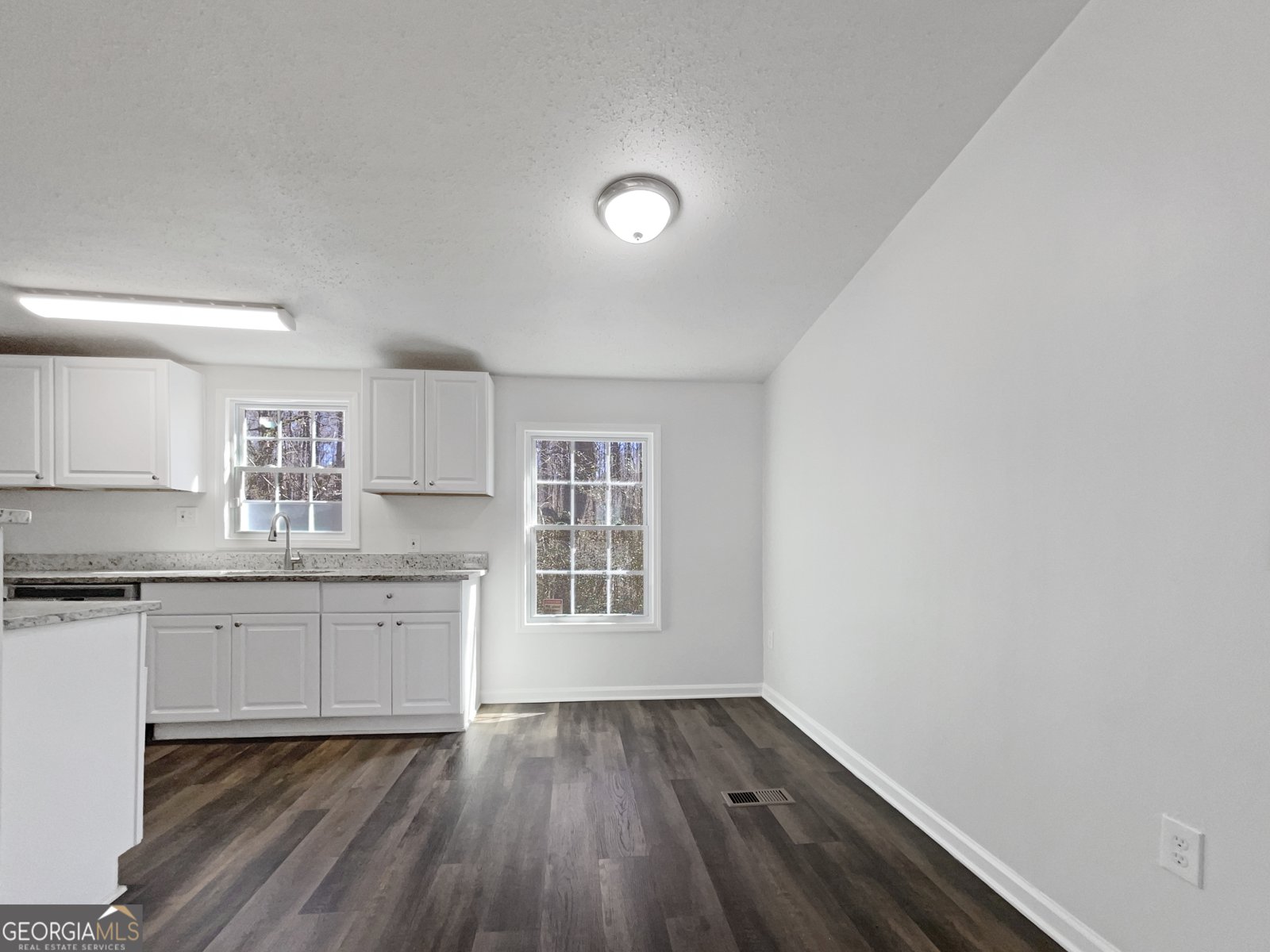 8072 Crystal Lane Douglasville - 8