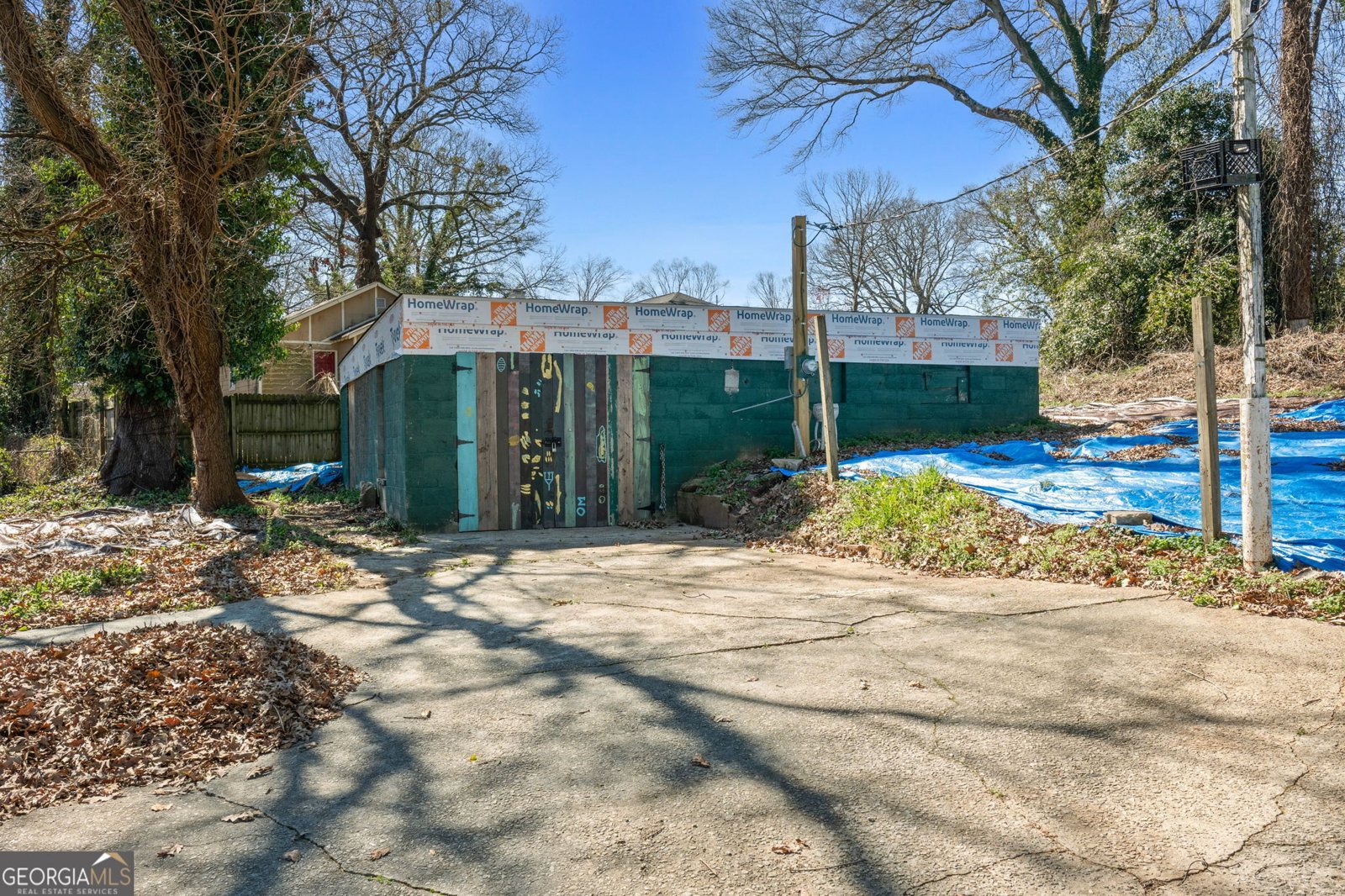 1444 NORMAN BERRY Drive East Point - 24