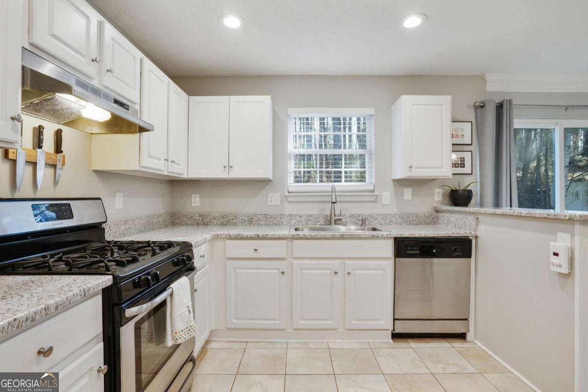 455 Registry Bluff Stone Mountain - 10